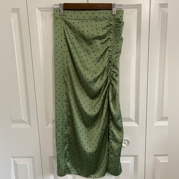 ZARA Satin Green Polka Dot Midi Skirt with Slit Size S - Picture 3 of 7